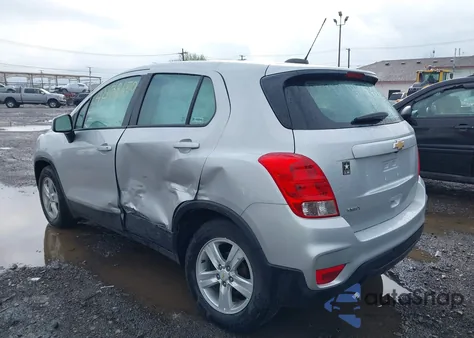 2020 Chevrolet Trax Fwd Ls z USA, uszkodzony, nr VIN KL7CJKSB3LB310265